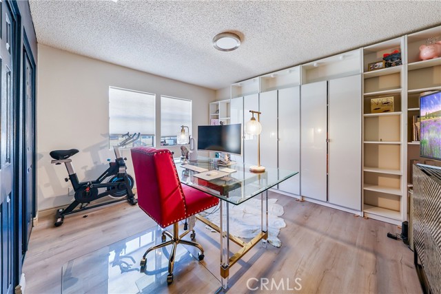 Detail Gallery Image 13 of 25 For 21501 Pioneer #3,  Lakewood,  CA 90715 - 2 Beds | 2 Baths