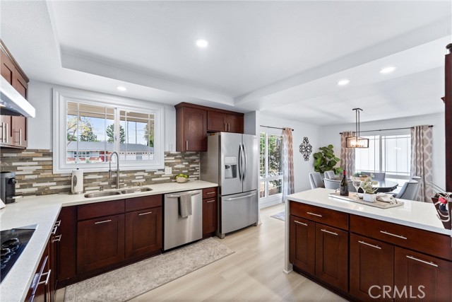 Detail Gallery Image 11 of 39 For 200 Friar Pl, Fullerton,  CA 92835 - 4 Beds | 3 Baths