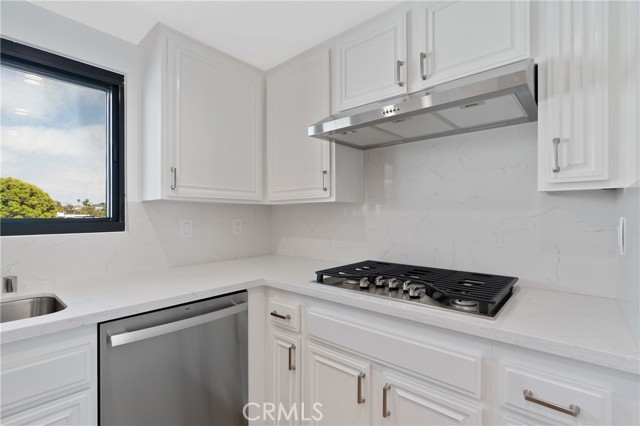 Detail Gallery Image 13 of 29 For 900 Cedar St #308,  El Segundo,  CA 90245 - 2 Beds | 2 Baths