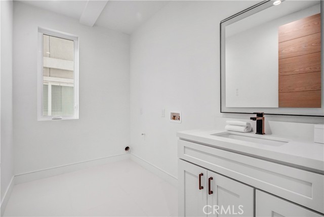 Detail Gallery Image 35 of 45 For 125 8th St, Huntington Beach,  CA 92648 - 3 Beds | 3/1 Baths