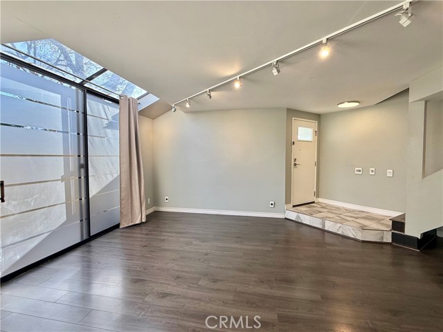 Detail Gallery Image 5 of 32 For 13096 Le Parc #92,  Chino Hills,  CA 91709 - 2 Beds | 2/1 Baths