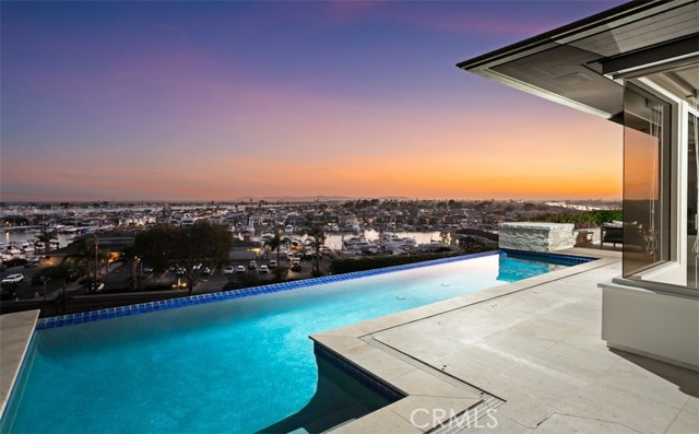 Detail Gallery Image 5 of 60 For 1535 Dolphin Terrace, Corona Del Mar,  CA 92625 - 3 Beds | 3/1 Baths