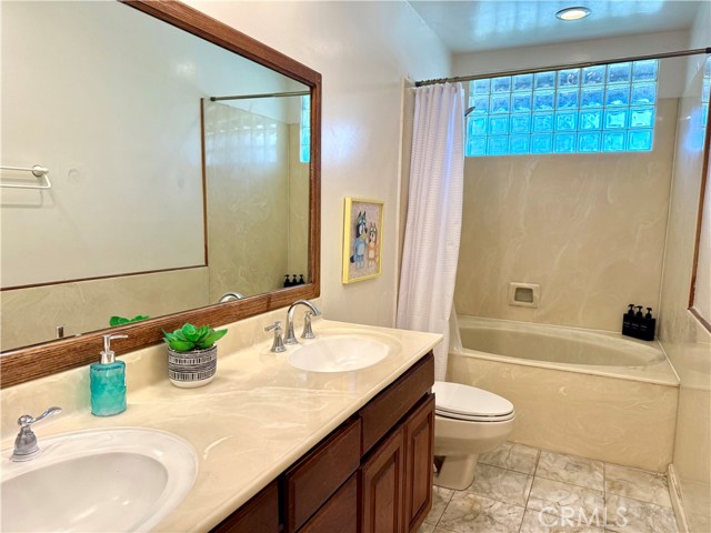 Detail Gallery Image 7 of 35 For 9504 East Naomi Ave, Arcadia,  CA 91007 - 3 Beds | 3 Baths