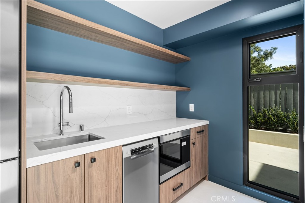 6c592d3b Afb3 481c 9780 2a4ead9cfb51