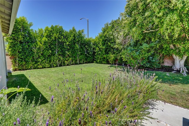 Detail Gallery Image 22 of 31 For 6441 Sundance Cir, Huntington Beach,  CA 92647 - 3 Beds | 2 Baths