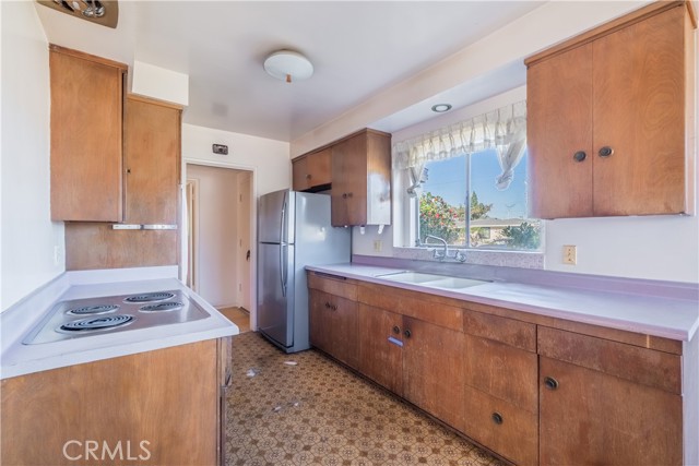 Detail Gallery Image 30 of 39 For 2420 W Grivey, Anaheim,  CA 92804 - 3 Beds | 2 Baths