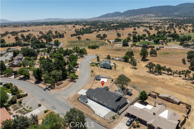 21813 Valley Vista Drive, Tehachapi CA: https://media.crmls.org/medias/6c59cdf3-3254-4f22-b98d-18df77bb9d61.jpg