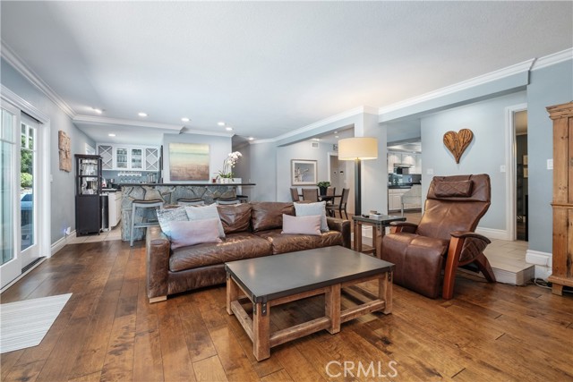 Detail Gallery Image 11 of 53 For 12261 Browning Ave, North Tustin,  CA 92705 - 5 Beds | 4/1 Baths