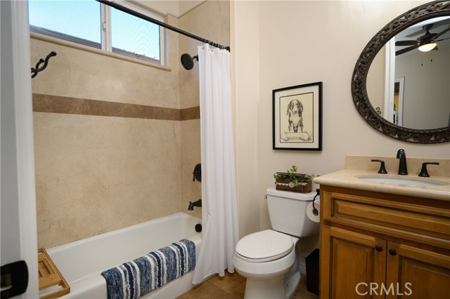 Detail Gallery Image 12 of 46 For 38150 via Huerta, Murrieta,  CA 92562 - 5 Beds | 4/2 Baths