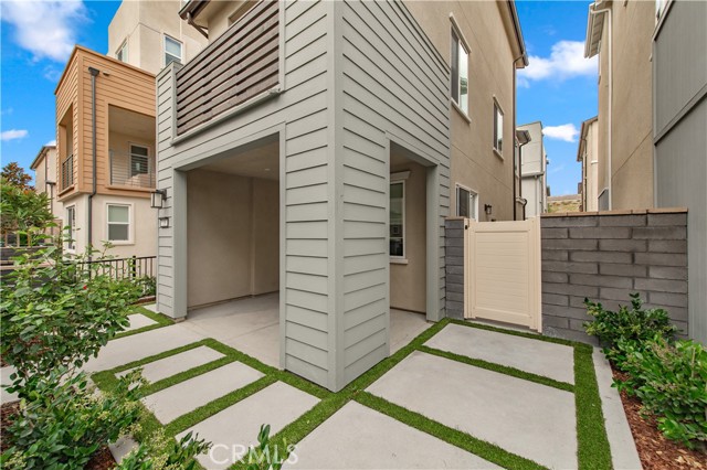 Detail Gallery Image 3 of 46 For 136 Ruby Road, Rancho Mission Viejo,  CA 92694 - 3 Beds | 3 Baths