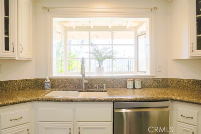 Detail Gallery Image 8 of 31 For 1129 Heatherview, Oak Park,  CA 91377 - 3 Beds | 2/1 Baths