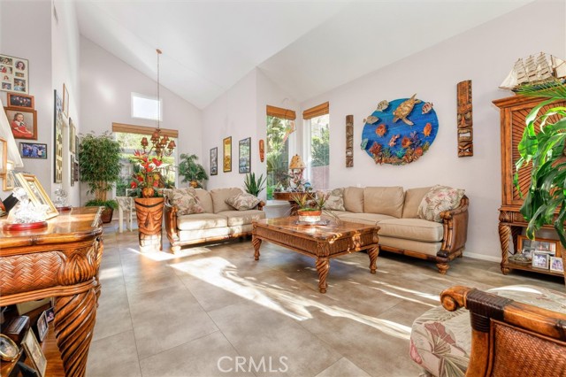 Detail Gallery Image 4 of 30 For 11849 Kathyann St, Sylmar,  CA 91342 - 3 Beds | 2/1 Baths