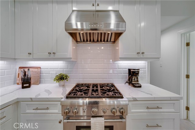 Detail Gallery Image 20 of 65 For 608 Heliotrope, Corona Del Mar,  CA 92625 - 4 Beds | 4 Baths