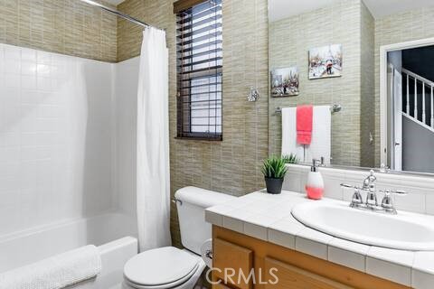 Detail Gallery Image 24 of 26 For 209 Tall Oak, Irvine,  CA 92603 - 3 Beds | 3/1 Baths