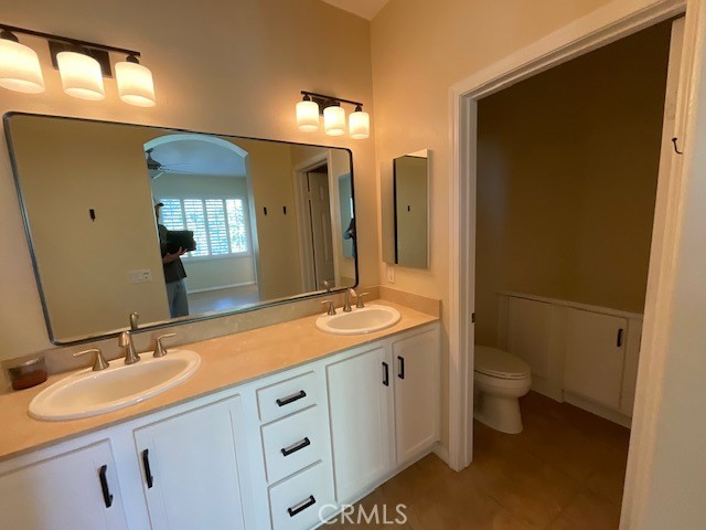 Detail Gallery Image 17 of 25 For 23808 Toscana Dr, Valencia,  CA 91354 - 2 Beds | 2 Baths