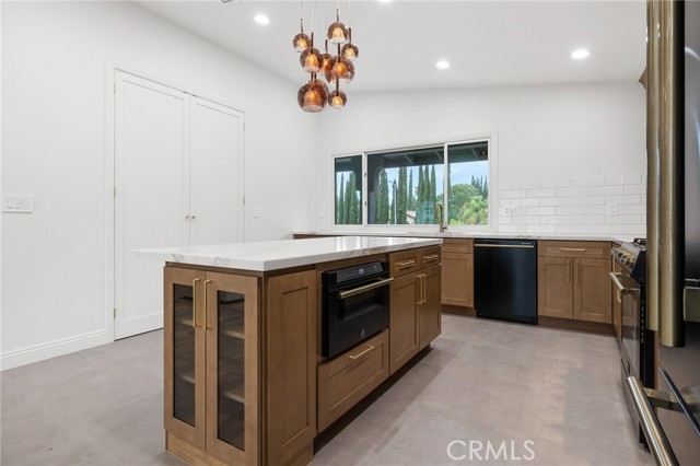 Detail Gallery Image 16 of 61 For 11410 Reseda Bld, Porter Ranch,  CA 91326 - 4 Beds | 3/1 Baths