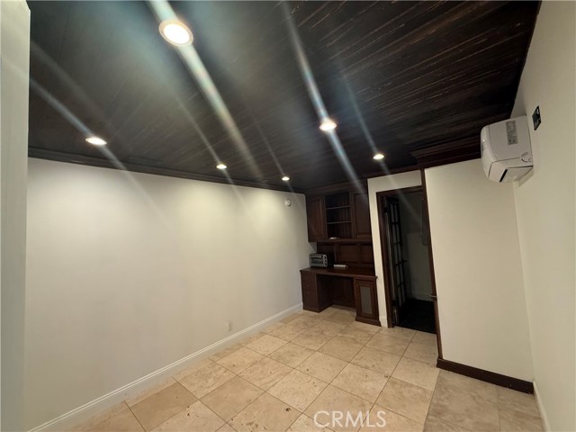 Detail Gallery Image 6 of 18 For 16823 Simonds, Granada Hills,  CA 91344 - 1 Beds | 1 Baths