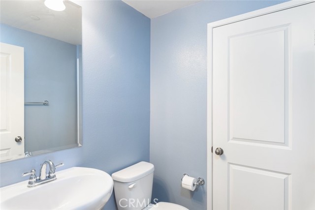Detail Gallery Image 17 of 45 For 24263 Lilac Ln, Lake Elsinore,  CA 92532 - 4 Beds | 2/1 Baths