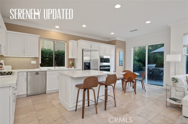 473 Periwinkle Street, Fullerton CA: https://media.crmls.org/medias/6c623cd6-4a3a-4870-9116-21d9e5972622.jpg