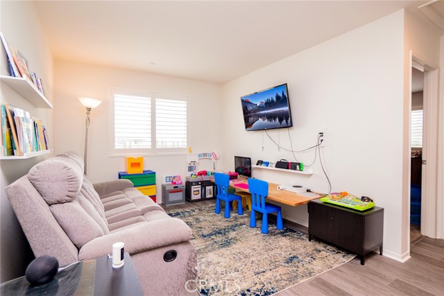 Detail Gallery Image 29 of 61 For 11703 Periwinkle Pl, Jurupa Valley,  CA 91752 - 5 Beds | 3 Baths