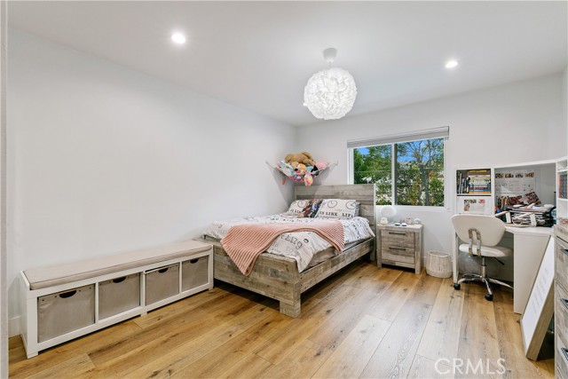 Detail Gallery Image 23 of 43 For 24411 Highlander Rd, West Hills,  CA 91307 - 5 Beds | 2/1 Baths