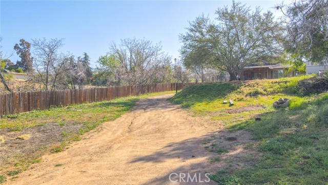 Separate side road to get to horse stalls