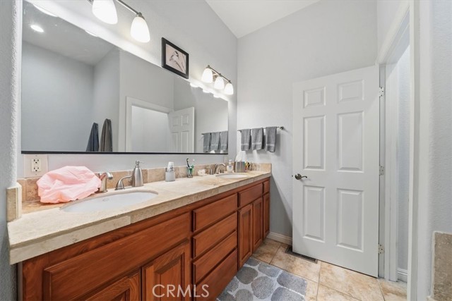 Detail Gallery Image 33 of 44 For 27312 Little Bear, Lake Arrowhead,  CA 92317 - 4 Beds | 4/1 Baths