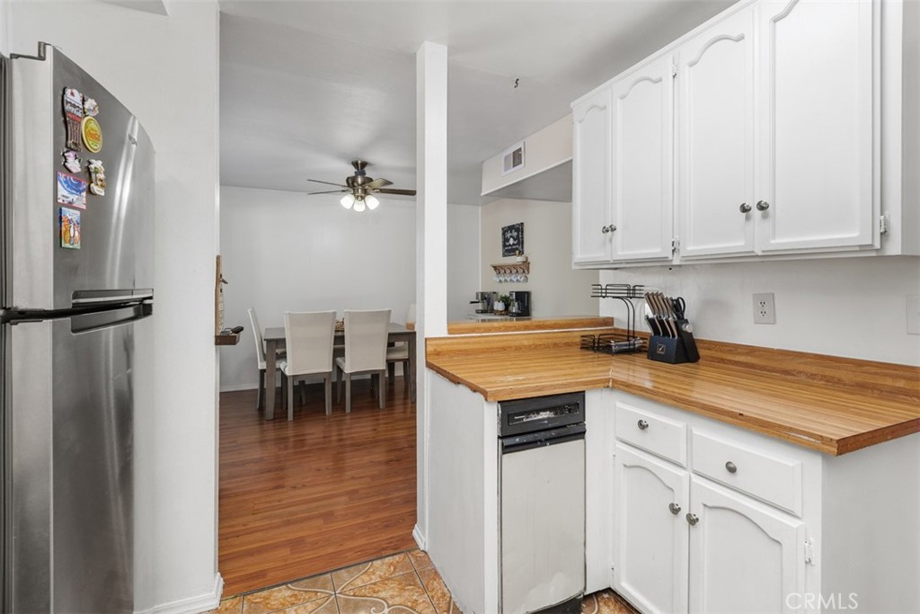 MLS #OC25201281 image #11