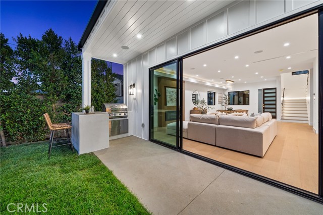 5945 Hesperia Avenue, Encino CA: https://media.crmls.org/medias/6c63288c-e981-40b8-a95c-edf8243e42d6.jpg