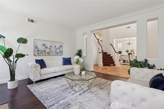 Detail Gallery Image 8 of 75 For 1041 Stanislaus Dr., Corona,  CA 92881 - 7 Beds | 4 Baths