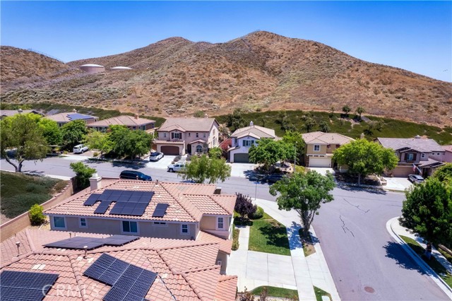 Detail Gallery Image 12 of 52 For 35434 Coyote Creek Ct, Lake Elsinore,  CA 92532 - 4 Beds | 3 Baths