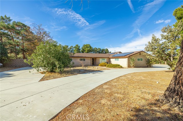 Detail Gallery Image 4 of 74 For 40909 36th St, Palmdale,  CA 93551 - 4 Beds | 3 Baths