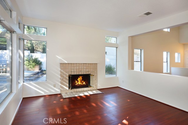 Image 10 of 50 For 961 Lone Pine