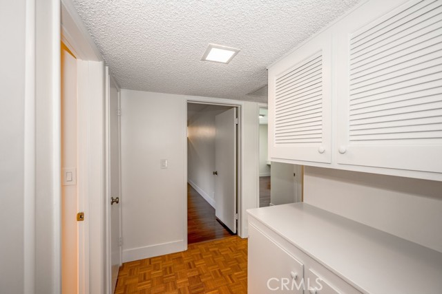 19443 Superior Street, Northridge CA: https://media.crmls.org/medias/6c6740e5-05c4-4d99-b4ac-e18a51b7a9c2.jpg