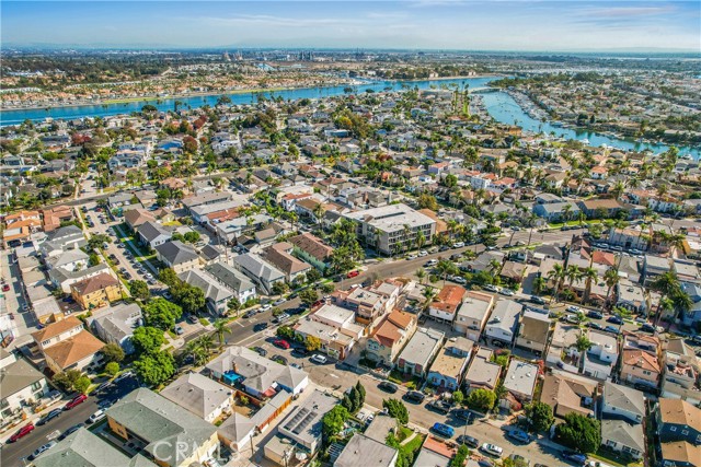 Detail Gallery Image 34 of 34 For 5278 E the Toledo, Long Beach,  CA 90803 - 2 Beds | 2 Baths