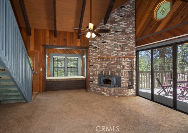 Detail Gallery Image 6 of 39 For 789 Iris Dr, Big Bear Lake,  CA 92315 - 3 Beds | 3 Baths