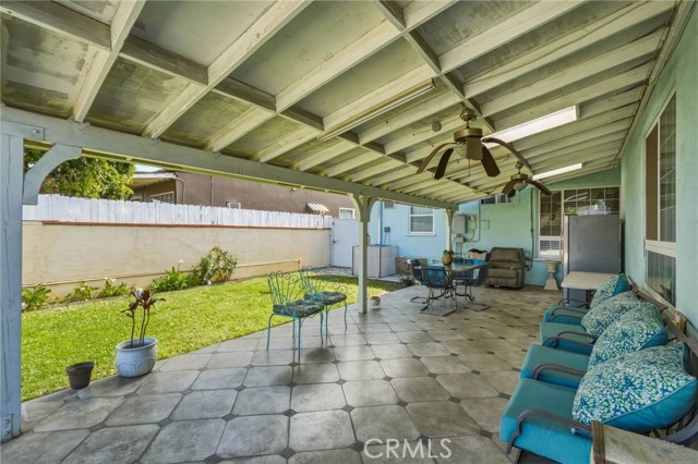 Detail Gallery Image 27 of 33 For 18149 Saticoy, Reseda,  CA 91335 - 3 Beds | 2 Baths