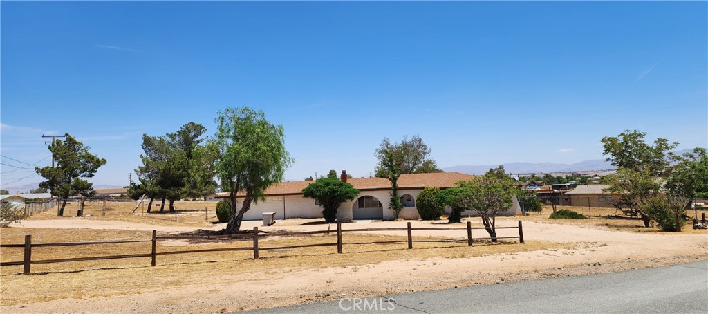 9851 Timberlane Avenue, Hesperia, CA 92345