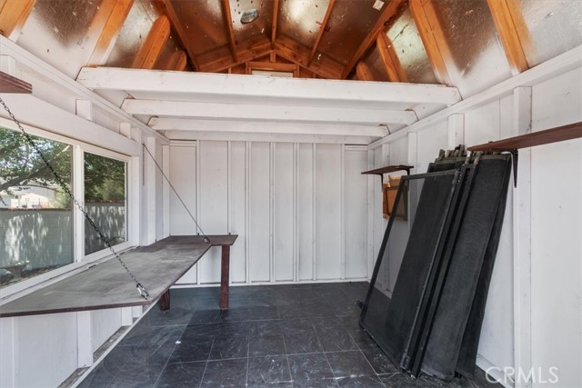 4817 Quartz Hill Rd, Quartz Hill CA: https://media.crmls.org/medias/6c6ad387-4e8b-4839-8fec-b0e3a01db899.jpg