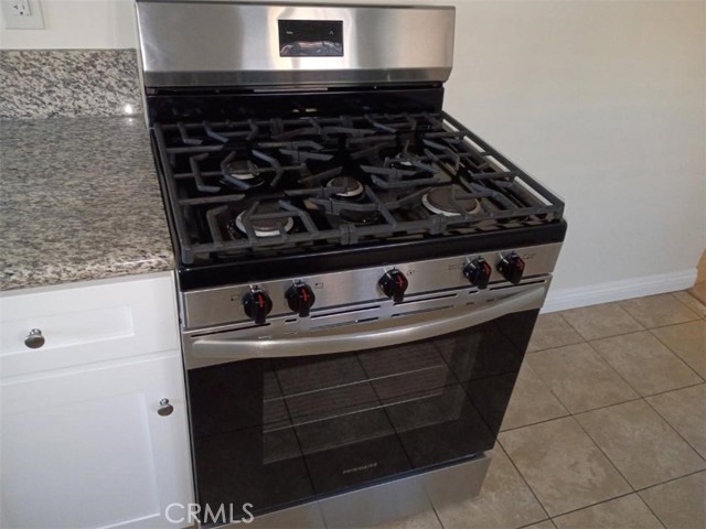 Detail Gallery Image 15 of 36 For 233 S Minnesota Ave, Glendora,  CA 91741 - 2 Beds | 1 Baths