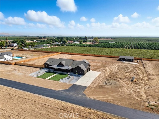 Detail Gallery Image 8 of 75 For 605 S Anderson a Rd, Exeter,  CA 93221 - 7 Beds | 5/1 Baths