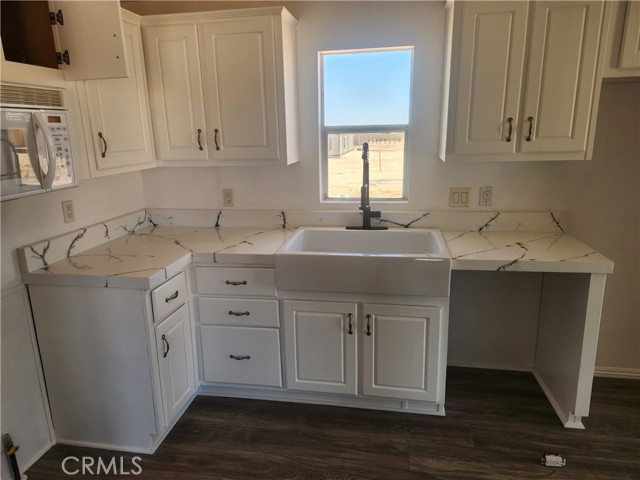 60750 Stagemans Road, Landers CA: https://media.crmls.org/medias/6c6be4a1-fe4d-40c6-9db0-d913165346d5.jpg