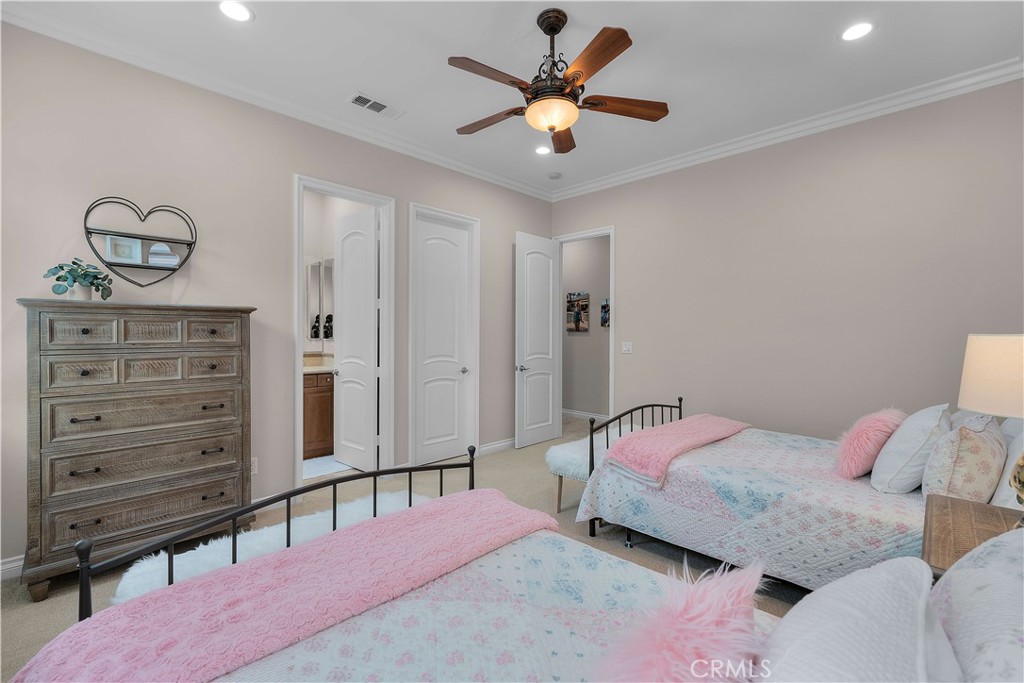 MLS #OC25223158 image #28