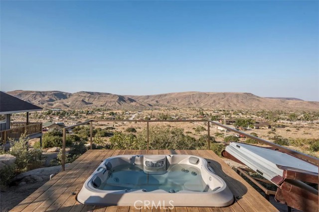Detail Gallery Image 15 of 39 For 5637 Minna Gombell Ln, Pioneertown,  CA 92268 - 2 Beds | 2 Baths