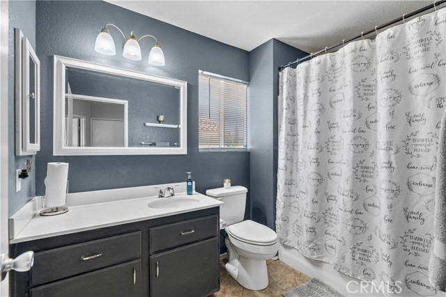 Detail Gallery Image 13 of 23 For 24886 Gatewood St, Moreno Valley,  CA 92551 - 5 Beds | 2/1 Baths