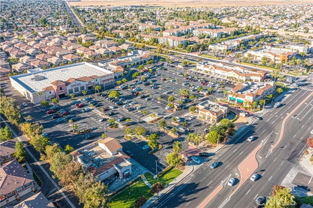 Detail Gallery Image 9 of 53 For 25890 Iris Ave a,  Moreno Valley,  CA 92551 - 2 Beds | 2 Baths