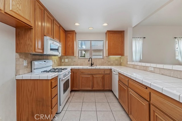 Detail Gallery Image 11 of 33 For 2454 Crossroads Ct, Duarte,  CA 91010 - 3 Beds | 2/1 Baths