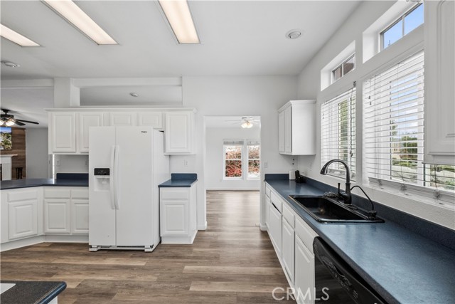 Image 24 of 56 For 34725 Silverwood Court