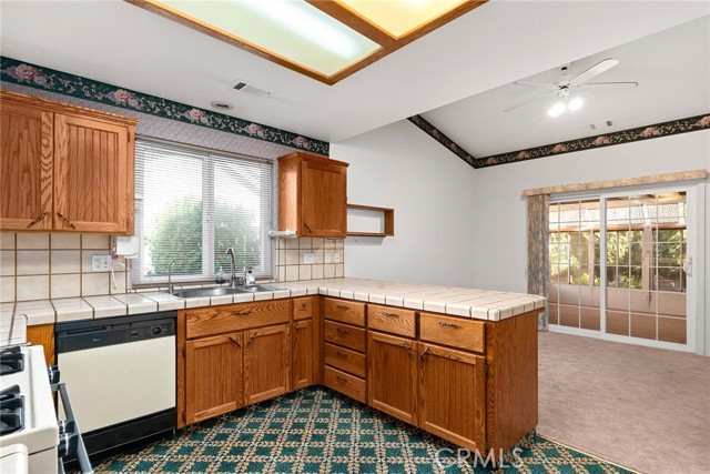 318 Meadowood Drive, Orland CA: https://media.crmls.org/medias/6c6e860c-54b9-45bd-ab09-30d0fc7b8ee4.jpg