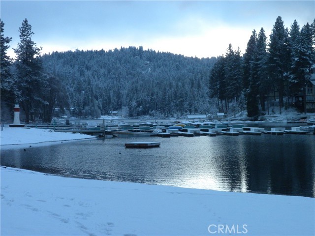 Detail Gallery Image 28 of 43 For 27821 Peninsula Dr. #330, Lake Arrowhead,  CA 92352 - 4 Beds | 2 Baths